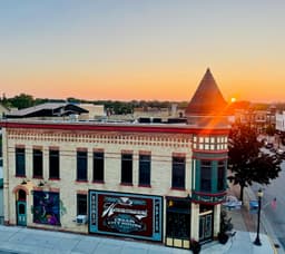 300 Steele St, Algoma