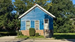 1332 S Memorial Dr, Racine