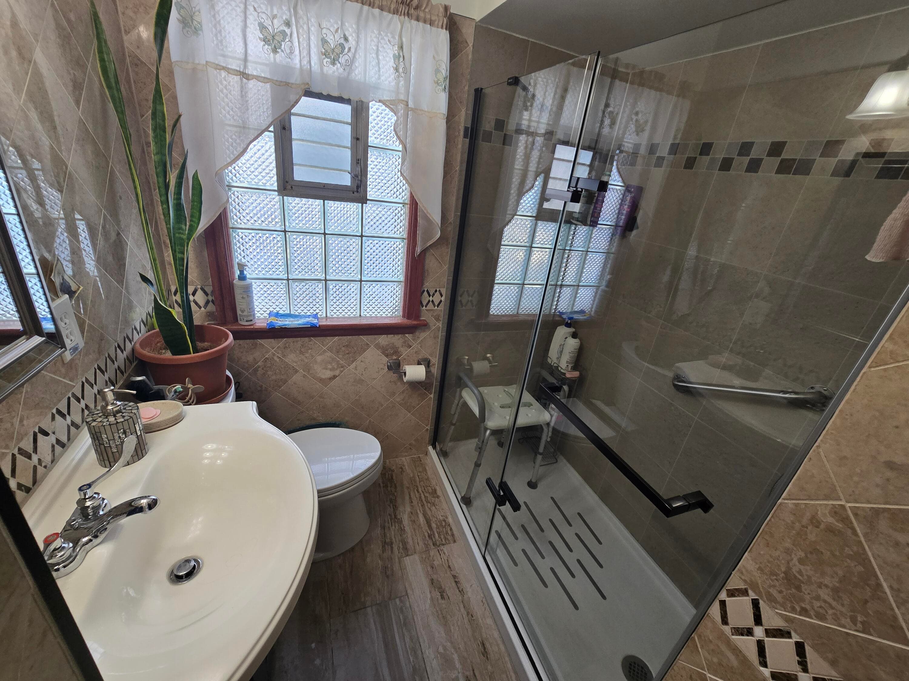 Main Bathroom
