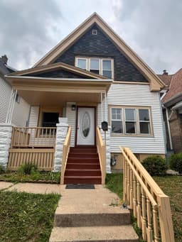 1727 W Arrow St, Milwaukee