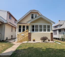 1201 S 75th St, West Allis