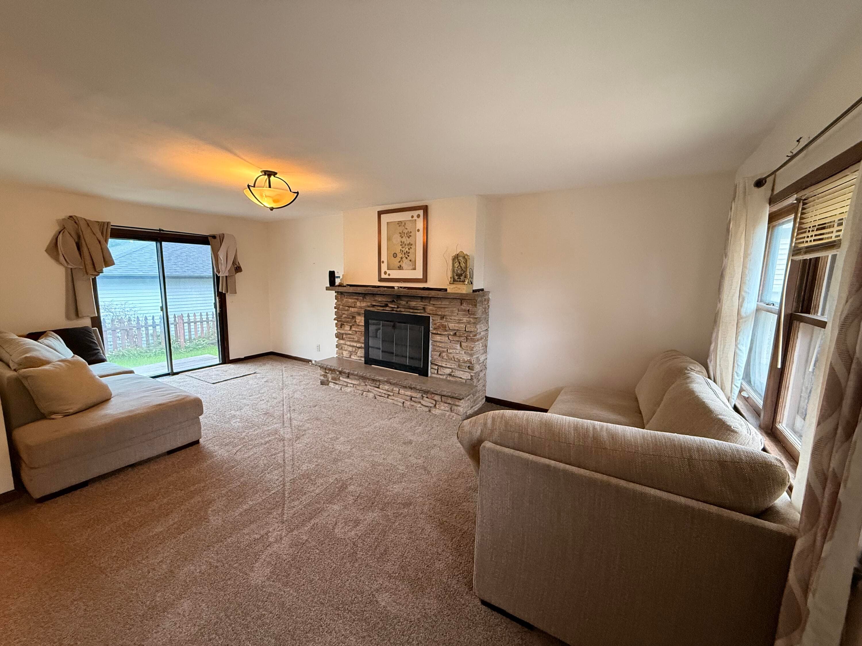 Family Room (new carpet)